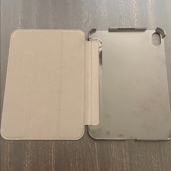 iPad Mini - Picture 6 of 6